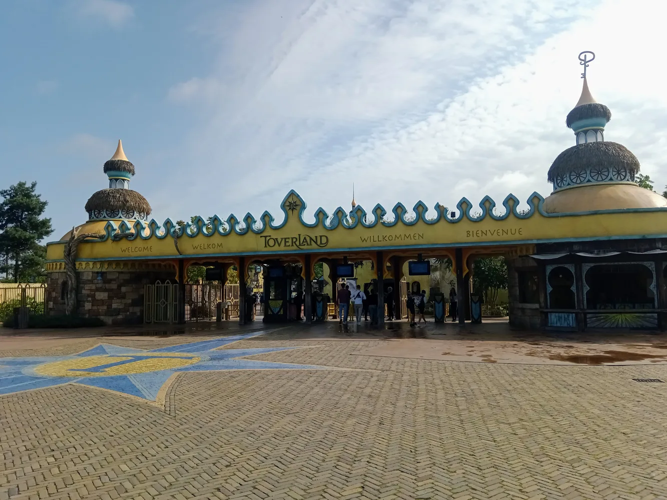 De entree van Toverland in Sevenum