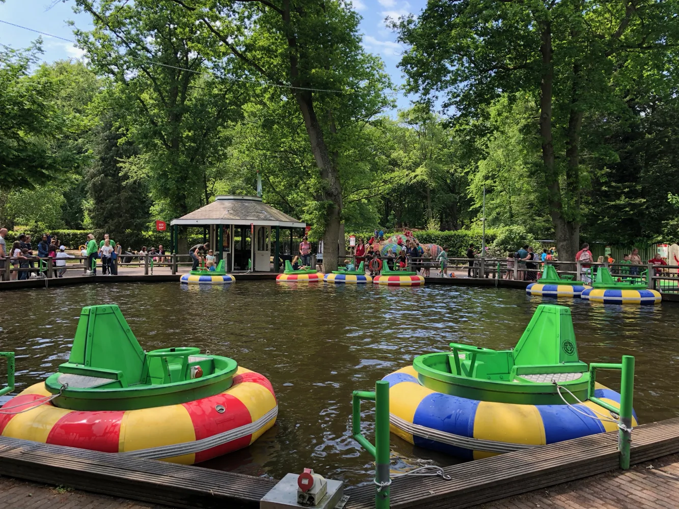 De Bosbootjes in Duinrell